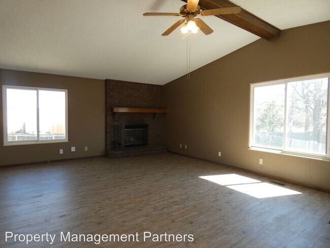 Building Photo - 3 br, 2 bath House - 1720 S Beech