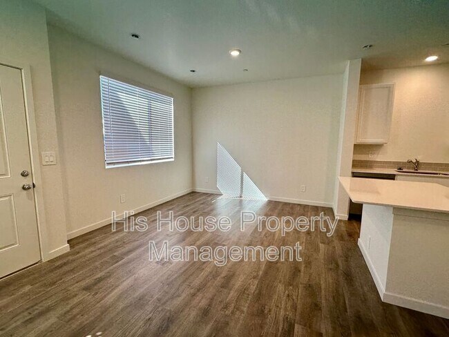 Foto del edificio - 3905 Congaree Way