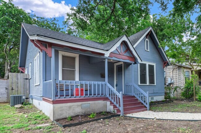 Building Photo - 1303 S 6th St