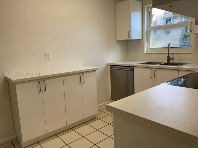 Building Photo - 7785 SW 86th St