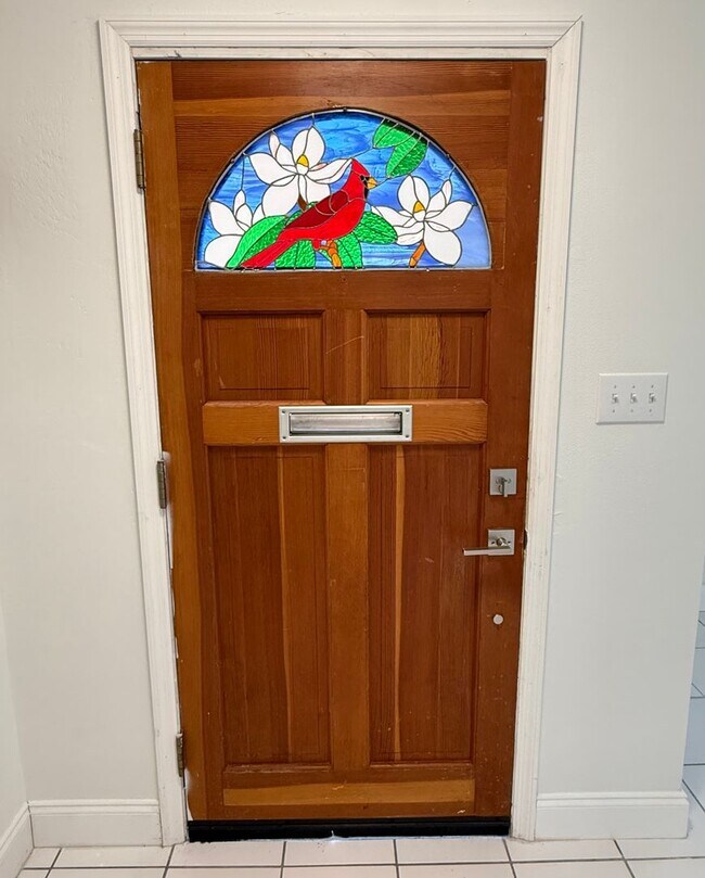 Building Photo - Beautifully Renovated 4-Bedroom Home with Large Backyard & 2-Car Garage