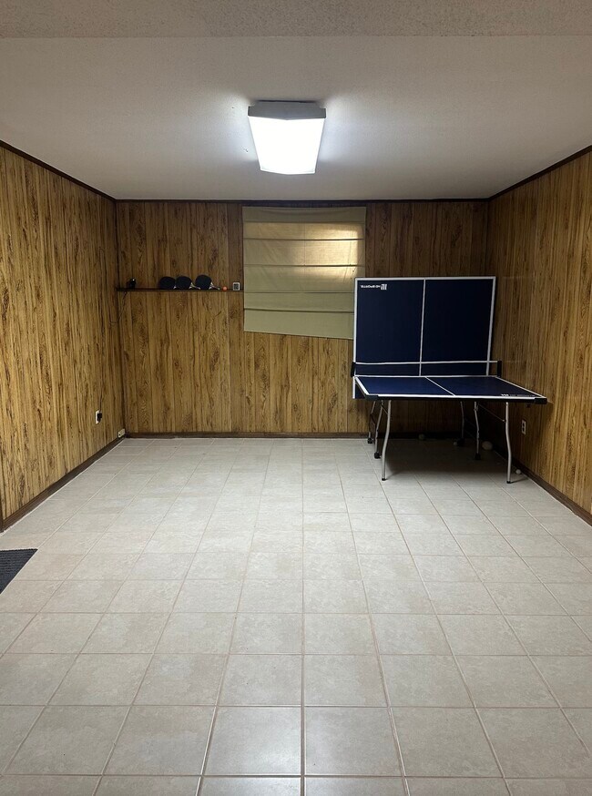 Foto del edificio - 709 Maple Hill Dr