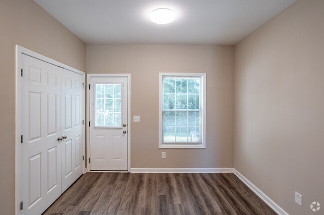 2BR, 1.5BA - 1,050SF - Dining Room - 55 Durrett Dr