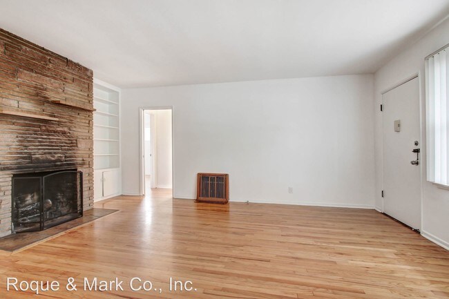 Building Photo - 2302 32nd St