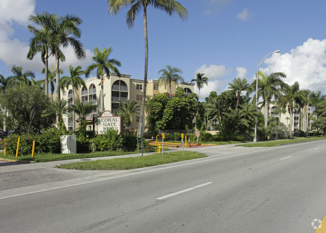 Foto del edificio - Coral Gate West