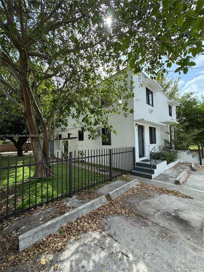 Foto del edificio - 5541 NW Miami Ct