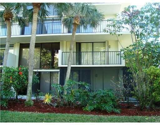 Building Photo - 3908 S Ocean Blvd