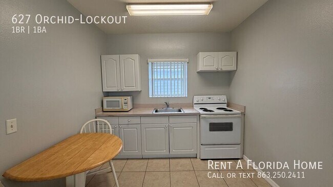 Building Photo - 627 Orchid-Lockout-