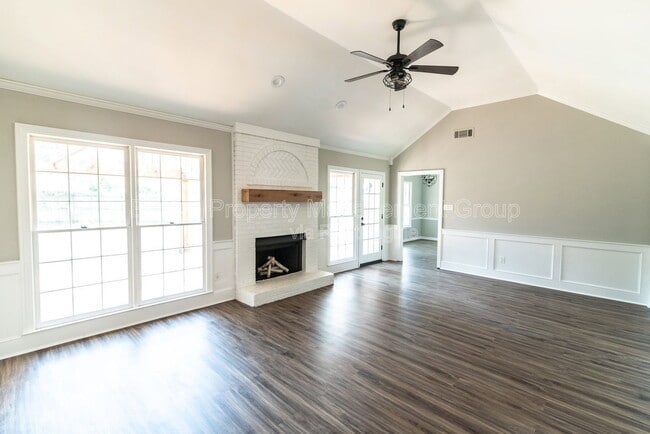 Building Photo - 779 Dogwood Cove