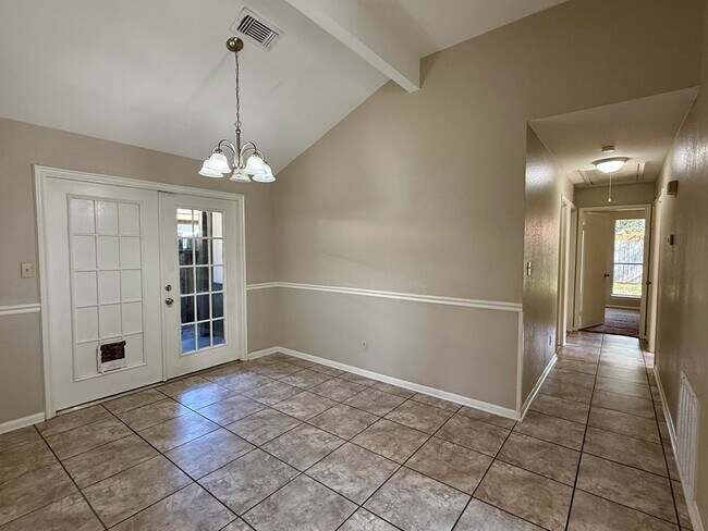Building Photo - 4411 Rattan Ave