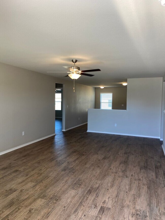 Building Photo - *Pre-Leasing* Four Bedroom | Two Bathroom ...