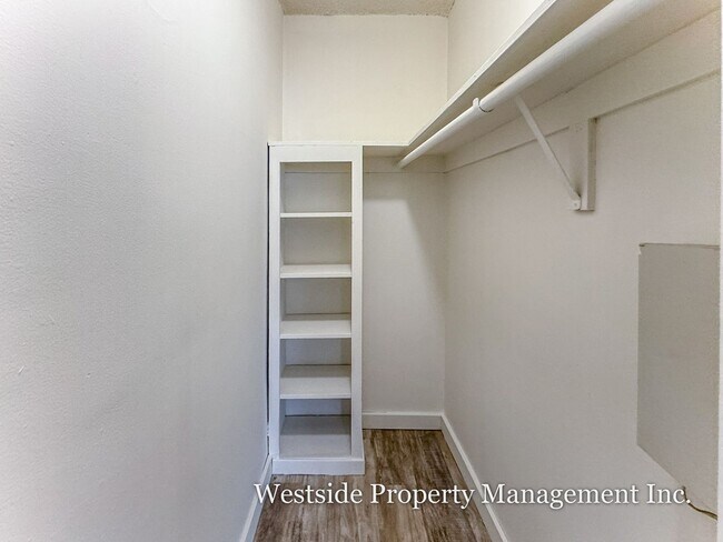 Foto del edificio - 28 Sunset Ave