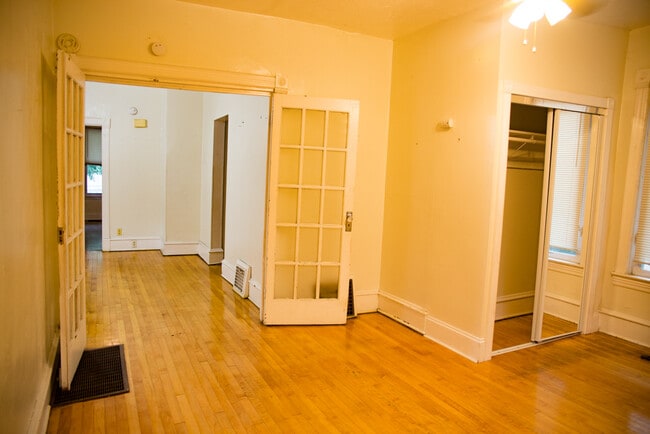 Building Photo - 1075 24th Ave SE