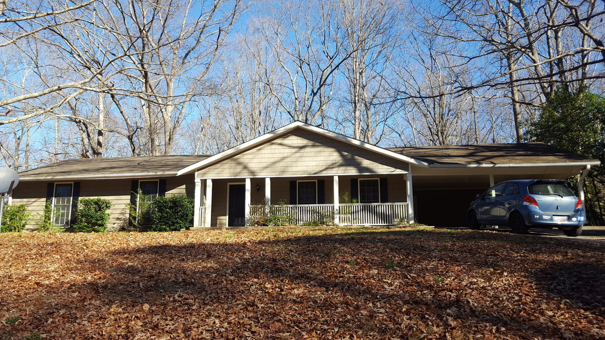 Foto principal - Adorable Ranch Home in Roswell!