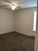 Building Photo - 1411 Doron Dr