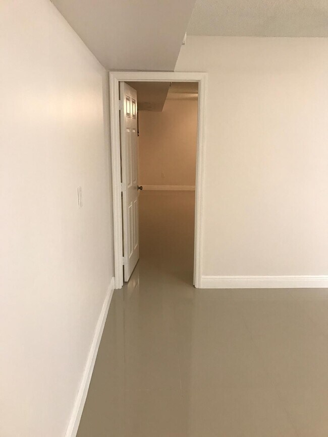 Foto del edificio - 6970 NW 186th St