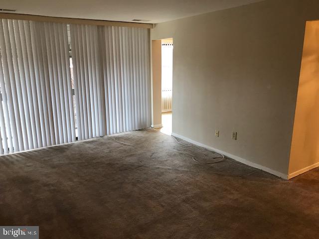 Foto del edificio - 8701 Hayshed Ln