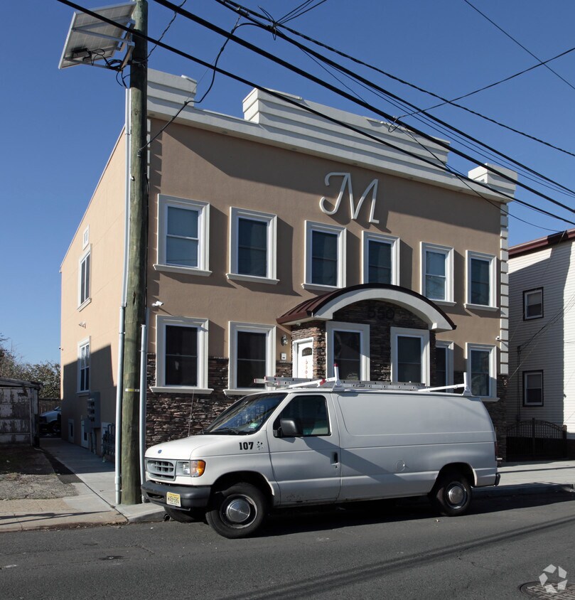 Primary Photo - 548-550 4th Ave