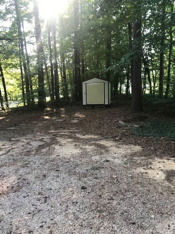 Building Photo - 623 Dr Parrott Rd