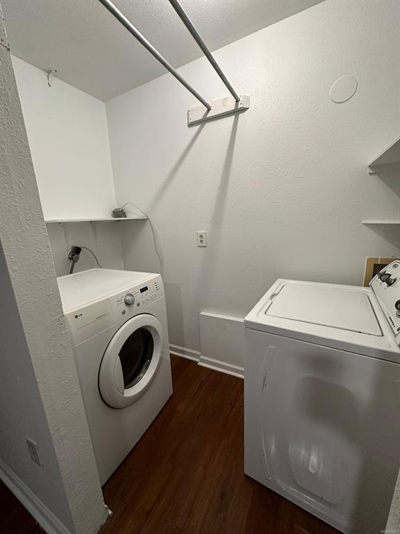 Building Photo - 3535 Farwood Dr