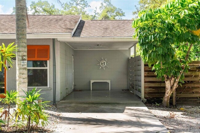 Building Photo - 680 41st St