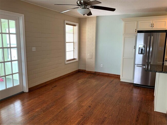 Building Photo - 61 81st Ave