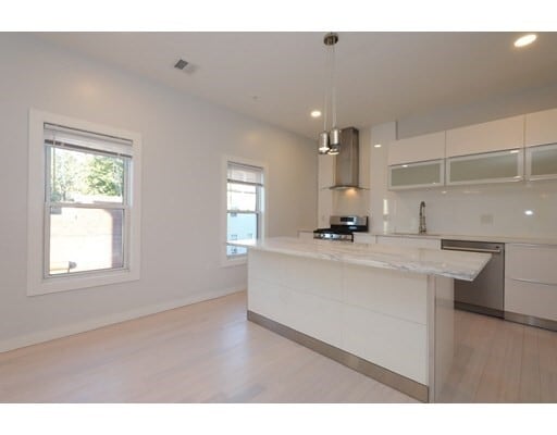 Building Photo - 108-110 Trenton St