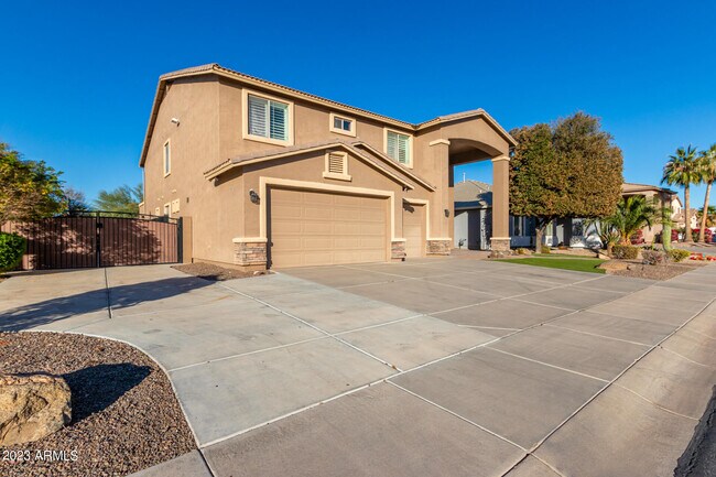 Foto del edificio - 43270 W Bailey Dr