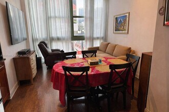 Building Photo - 111 E Flagler St