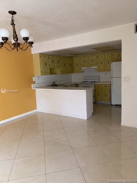 Foto del edificio - 6744 SW 40th St