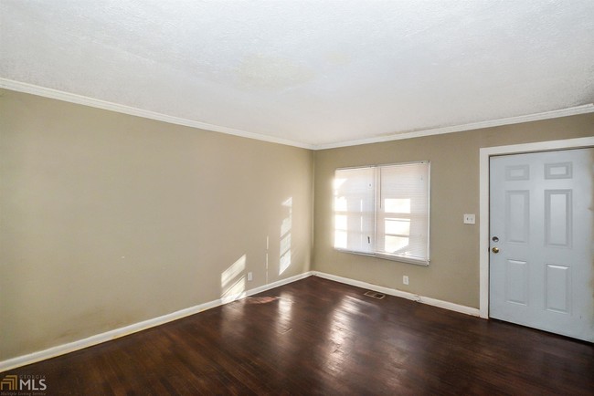 Foto del edificio - 1142 Key Rd SE
