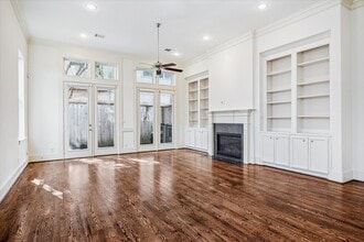 Building Photo - 1407 Knox St
