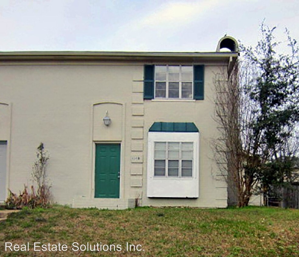 Primary Photo - 3 br, 2 bath House - 904-B Glastonbury