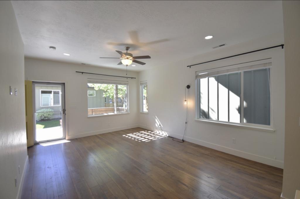 Foto del edificio - 291 E Thurman Mill Ln