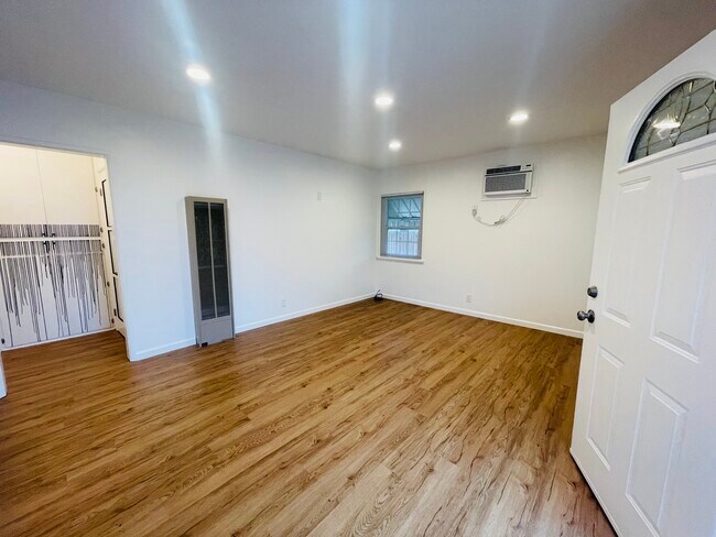 Foto del edificio - 11345 Hatteras St