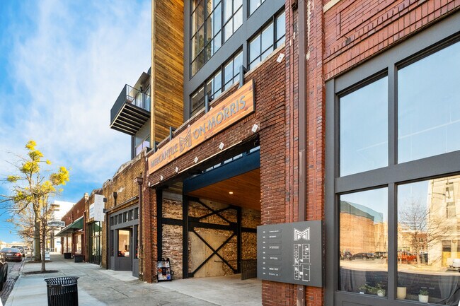 Building Photo - 2212 Morris Ave