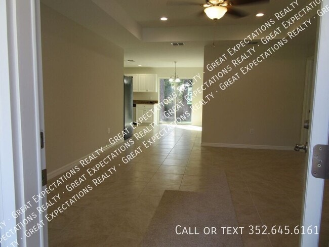 Foto del edificio - 20 Locust Dr