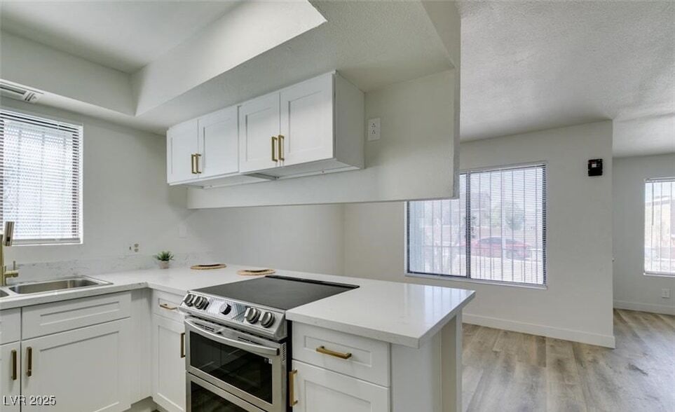 Foto principal - 6932 Kilgore Dr