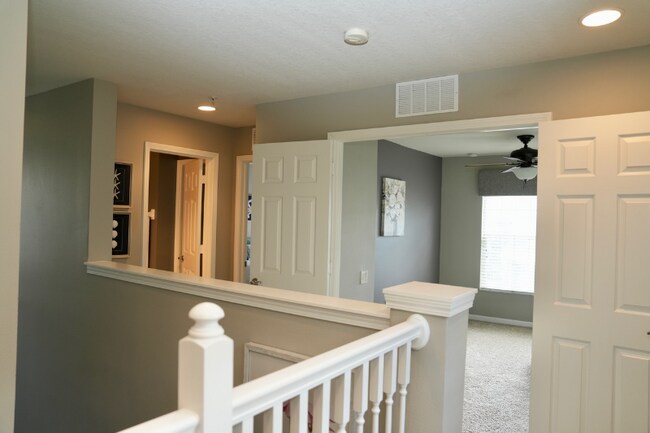 Building Photo - 2255 Kings Palace Dr