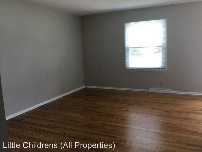 Building Photo - 8584-8586 N 107th St