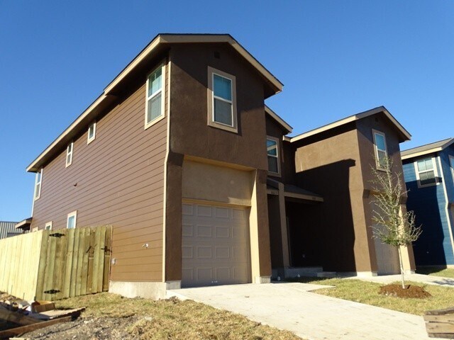 Photo - 6623 Mia Way House