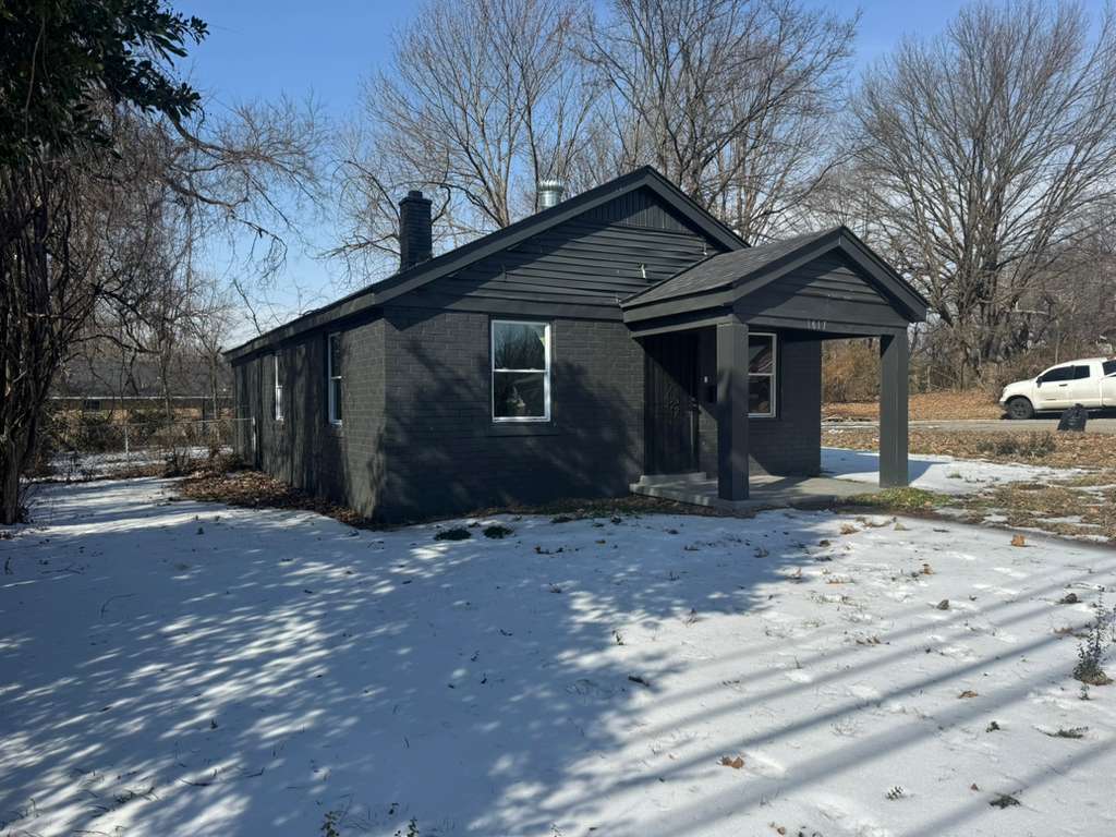 Foto del edificio - 1617 Pillow St