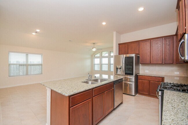 Foto del edificio - 6142 Thief River Fls Dr