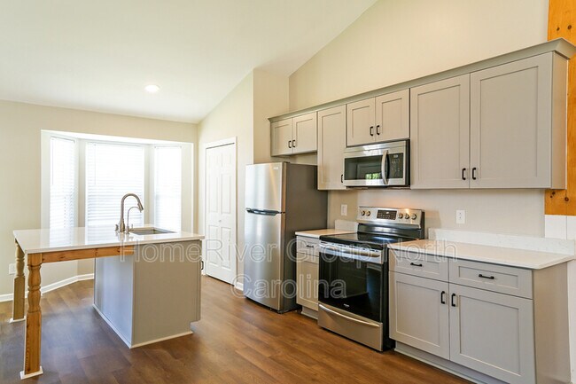 Building Photo - 76 Northwinds N Dr