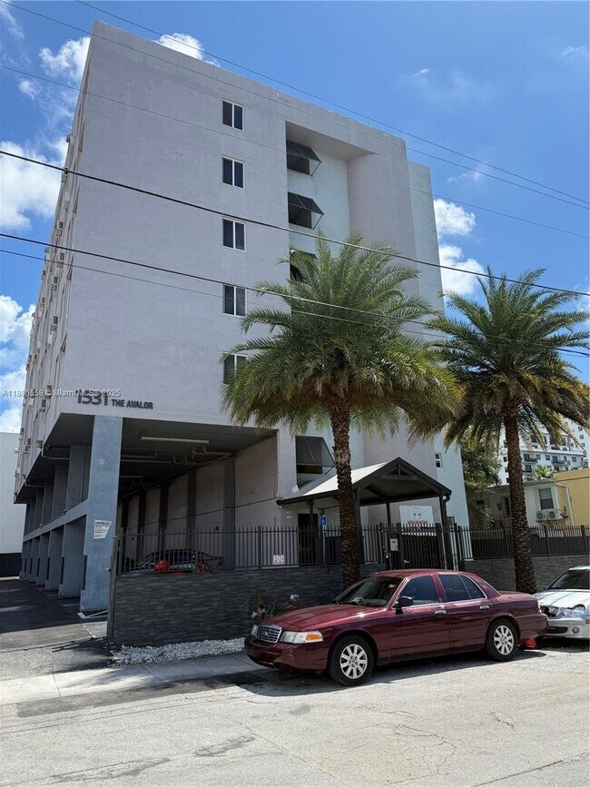 Foto del edificio - 1531 NW 16th Ave