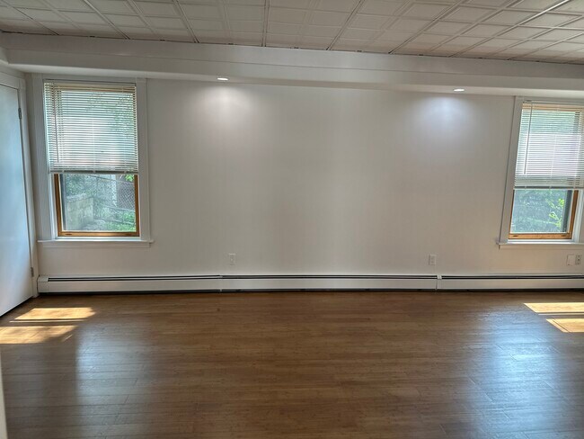 Foto del edificio - 83 Leyden St