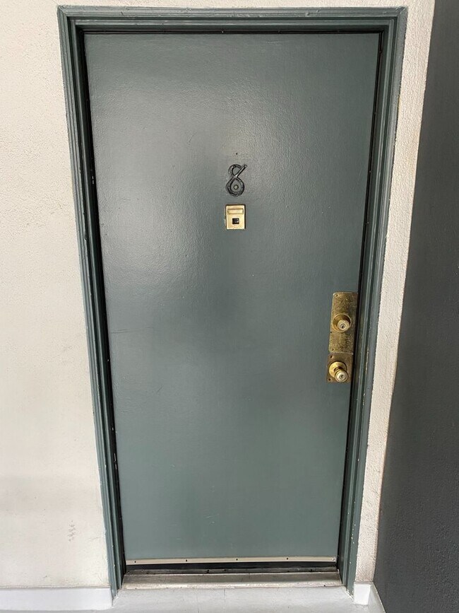 Foto del edificio - 3419 Keystone Av
