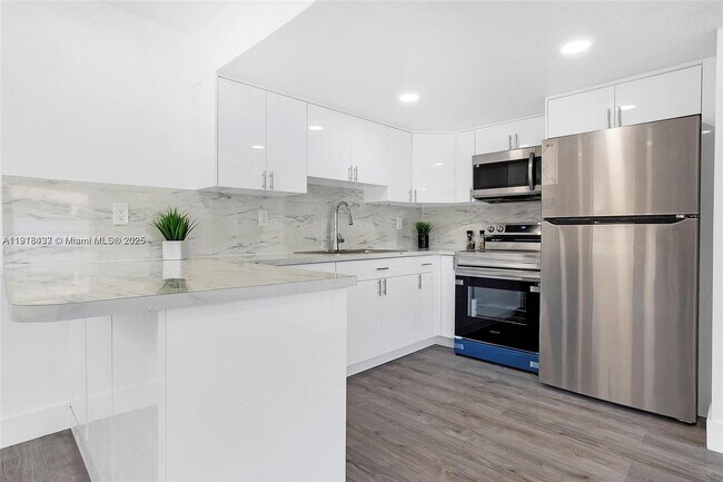 Foto del edificio - 4647 NW 15th Ct