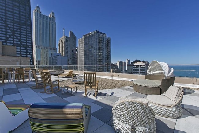 Building Photo - 865 N Dewitt Pl