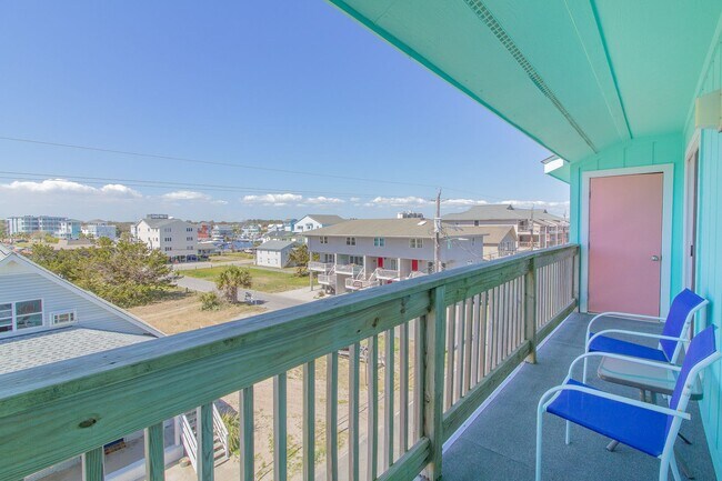 Foto del edificio - OFF-SEASON FURNISHED RENTAL